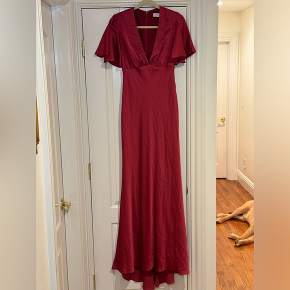NWT Ieena for Mac Duggal Flounce Sleeve V-Neck Trumpet Gown in Raspberry Size 2 - Picture 9 of 9